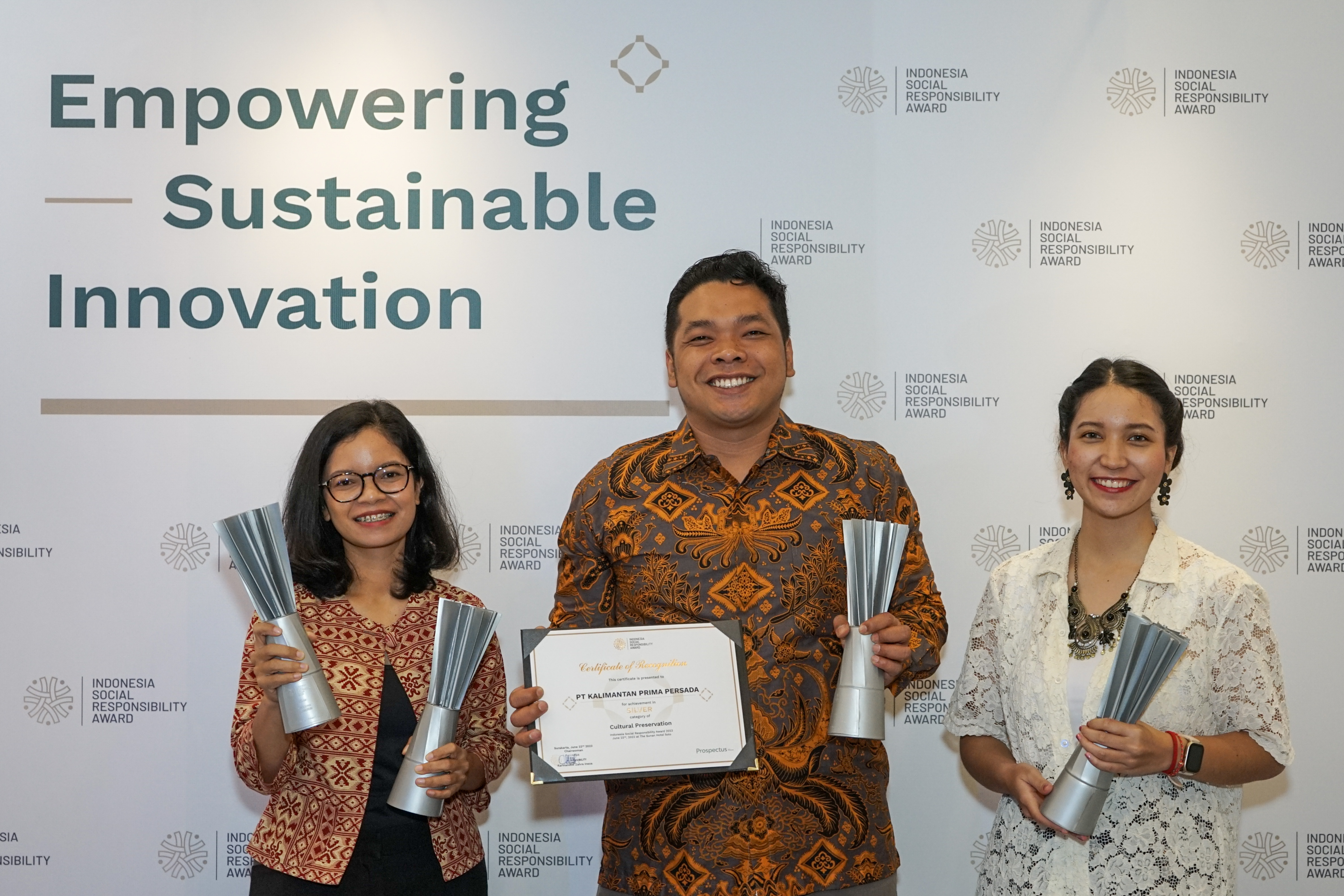 KPP Mining Boyong 4 Piala di Penghargaan ISRA 2023
